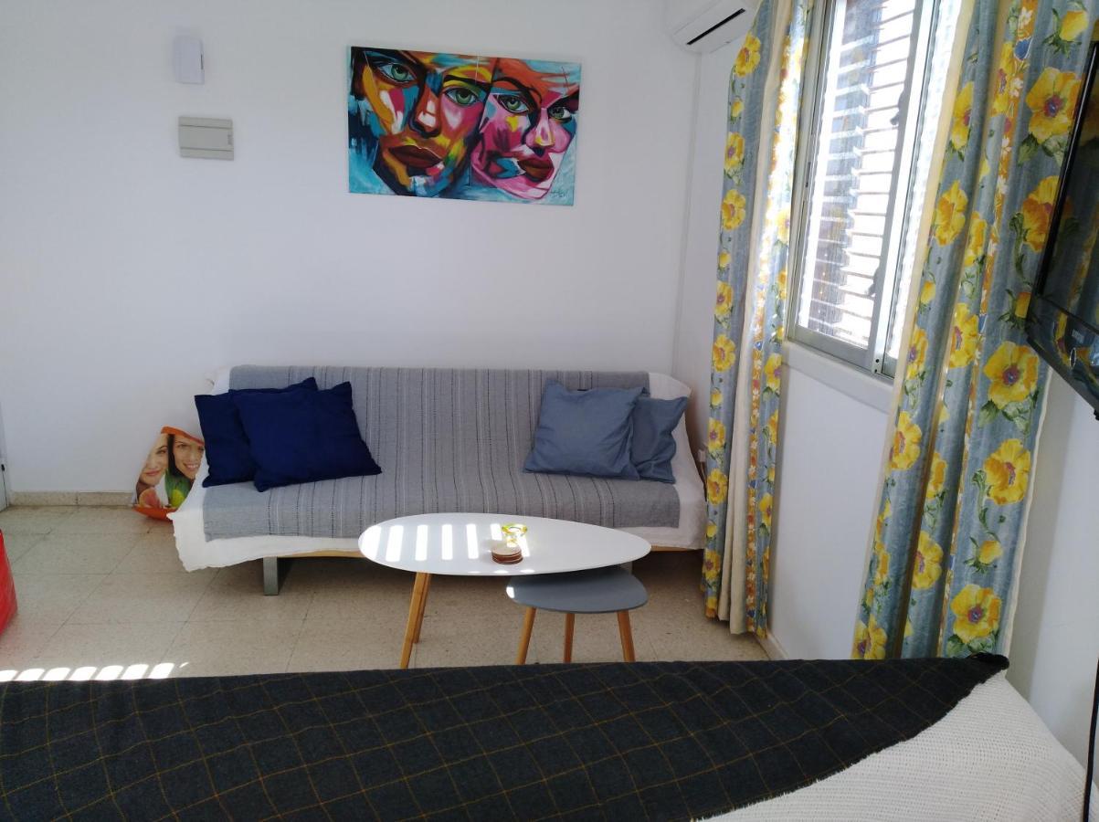 Larnaca, Pervolia 1 Bedroom Seaside Apartment Exteriér fotografie